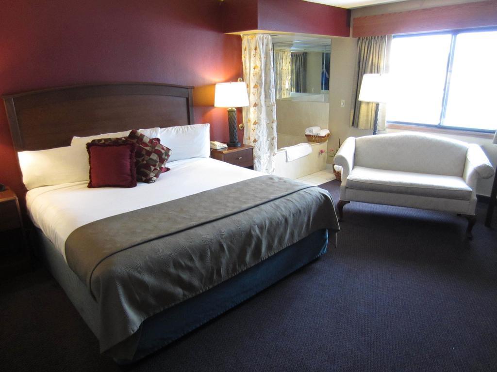 Americinn By Wyndham Hutchinson Quarto foto