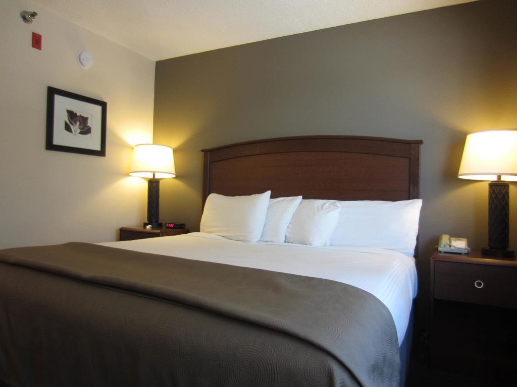 Americinn By Wyndham Hutchinson Quarto foto